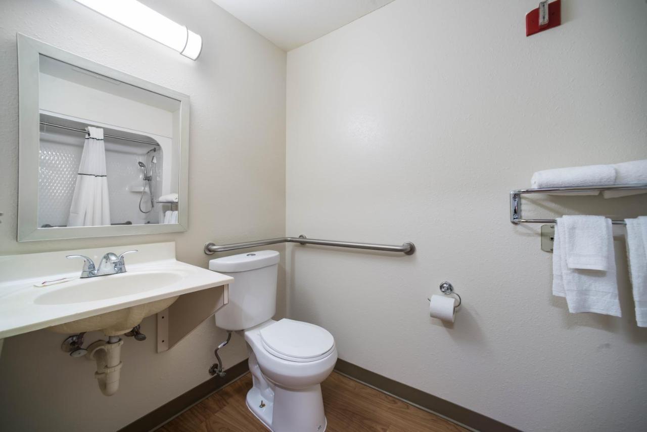 Hometowne Studios By Red Roof St. Louis - Airport/N Lindbergh Hazelwood Exteriör bild